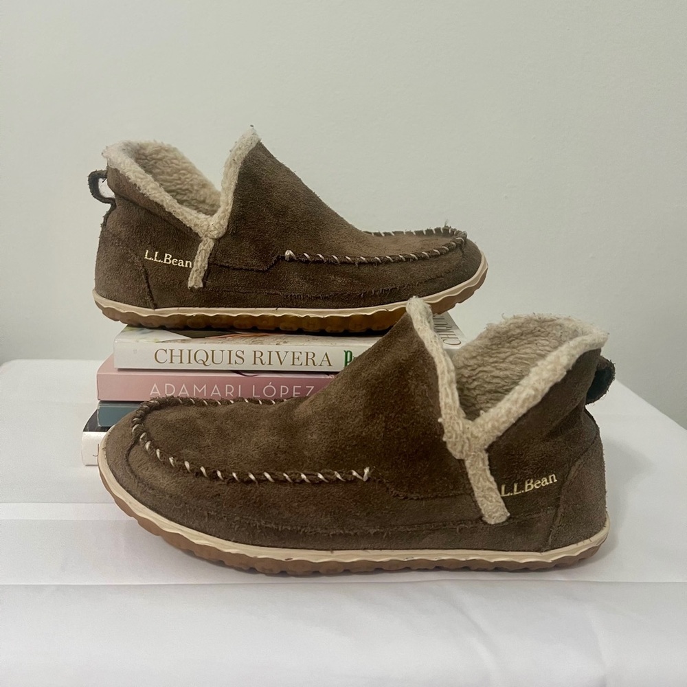 L.L. Bean Women's Size 7 Brown Suede Shearling-Lined Slipper Boots - Picture 2 of 11